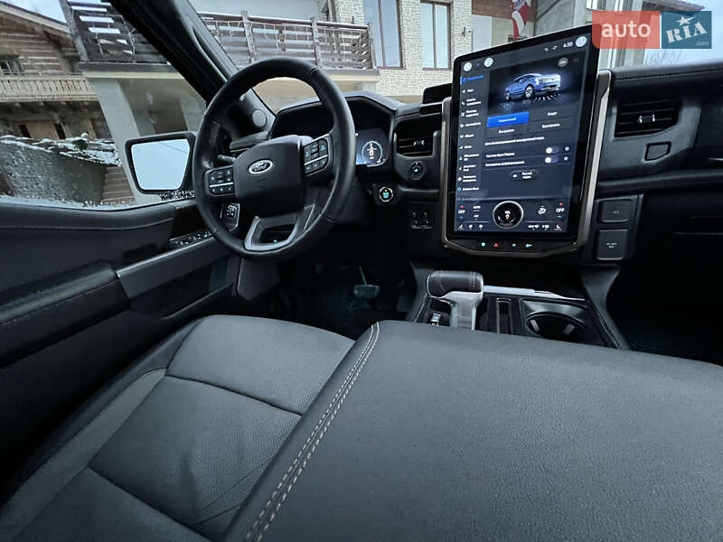 Пикап Ford F-150 2023 в Ивано-Франковске