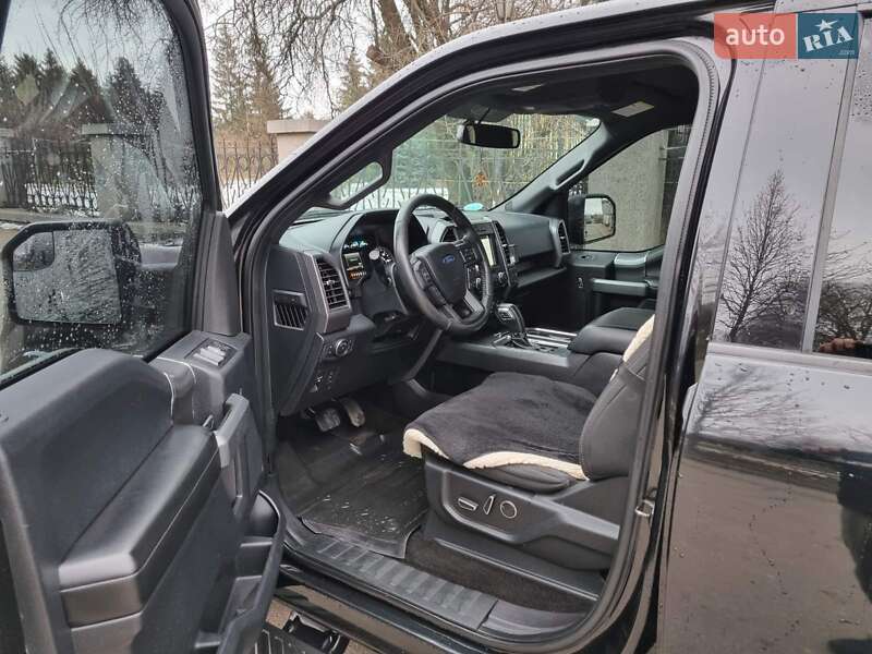 Пікап Ford F-150 2017 в Умані