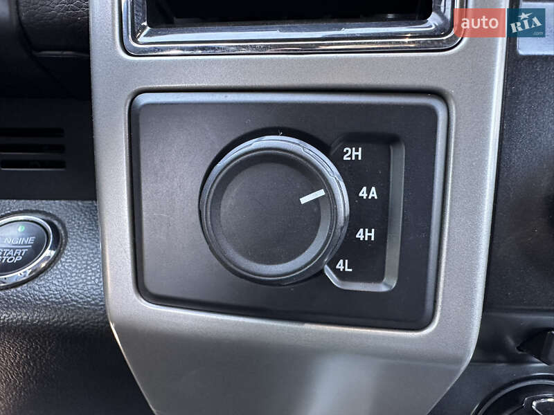 Пикап Ford F-150 2017 в Черновцах