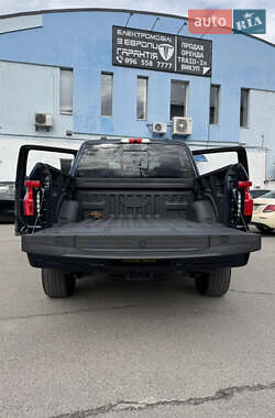 Пикап Ford F-150 2023 в 
