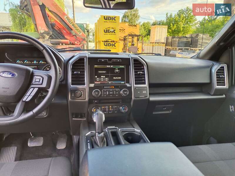 Пікап Ford F-150 2015 в Диканьці