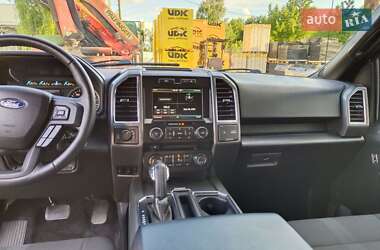 Пікап Ford F-150 2015 в 