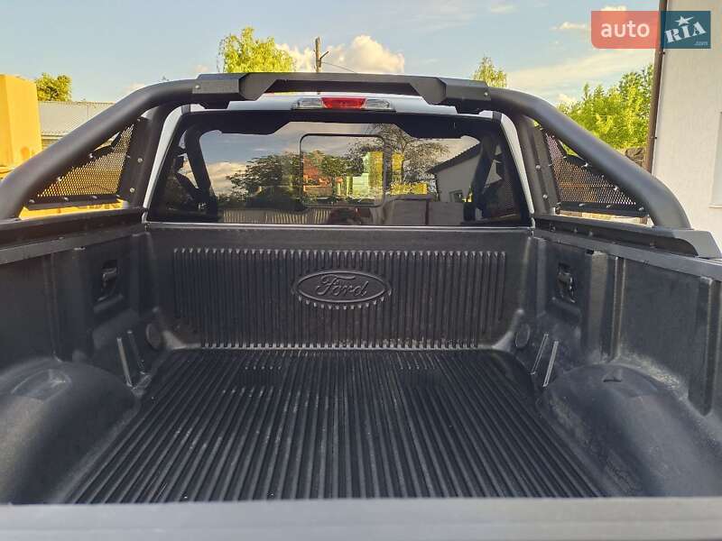 Пікап Ford F-150 2015 в Диканьці