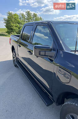 Пикап Ford F-150 2023 в 