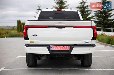 Пикап Ford F-150 2023 в 