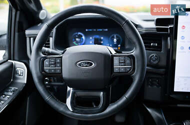 Пикап Ford F-150 2023 в 
