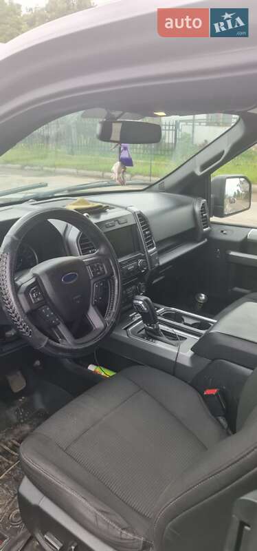 Пікап Ford F-150 2015 в Івано-Франківську