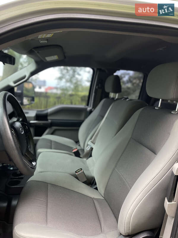 Пикап Ford F-150 2015 в Ровно
