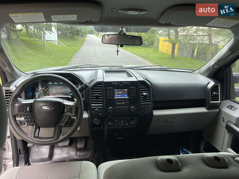 Пикап Ford F-150 2015 в Ровно