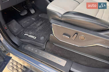 Пікап Ford F-150 2023 в 