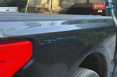 Пикап Ford F-150 2022 в 