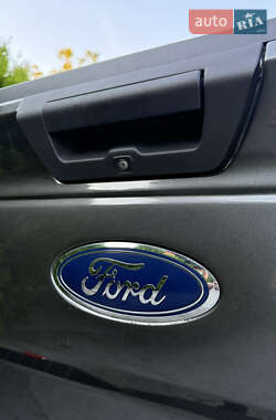 Пикап Ford F-150 2017 в 