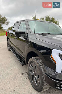 Пикап Ford F-150 2023 в 