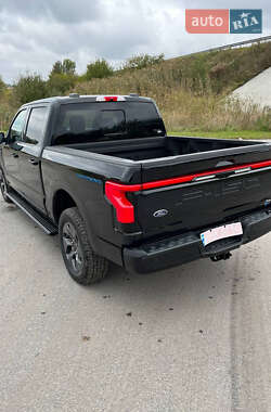 Пикап Ford F-150 2023 в 