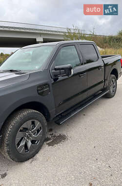 Пикап Ford F-150 2023 в 