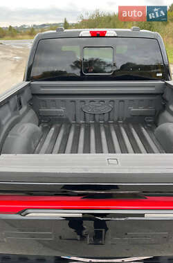 Пикап Ford F-150 2023 в 