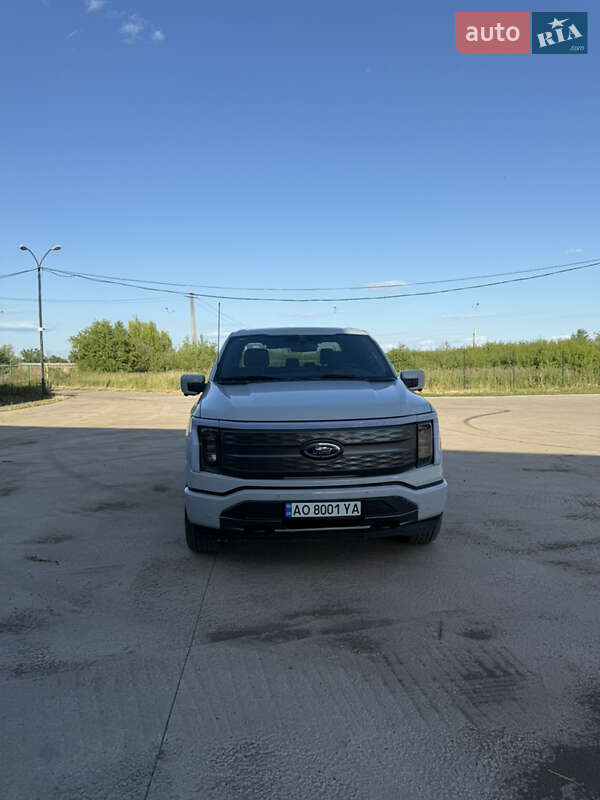 Пикап Ford F-150 2023 в Чопе