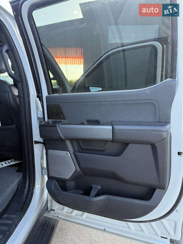 Пикап Ford F-150 2023 в Чопе