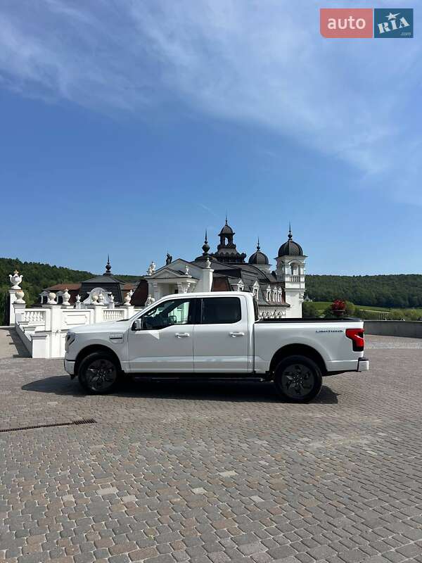 Пікап Ford F-150 2022 в 