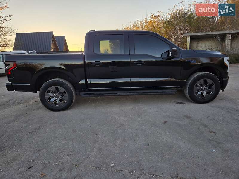 Пикап Ford F-150 2023 в Тернополе фото 2 Пикап Ford F-150 2023 в Тернополе