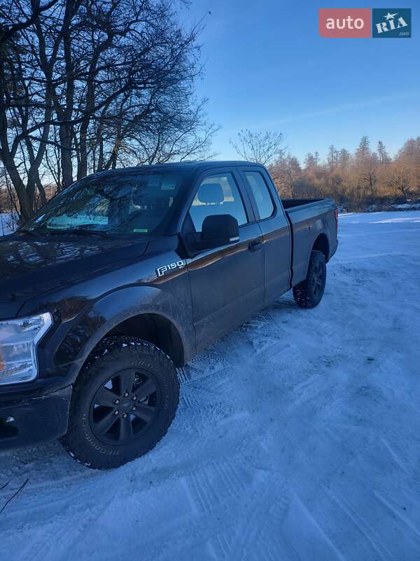 Пикап Ford F-150 2019 в Варве