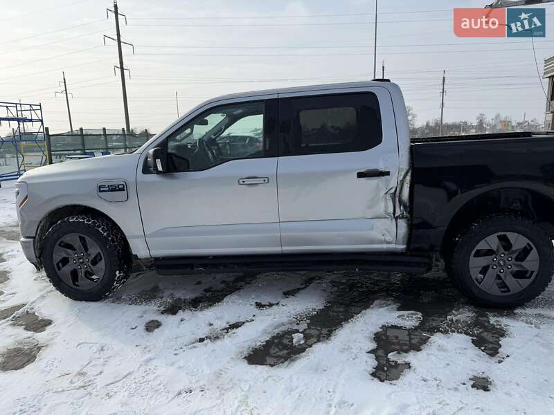 Пікап Ford F-150 2024 в Львові