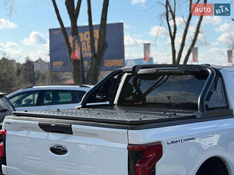 Пикап Ford F-150 2022 в Львове