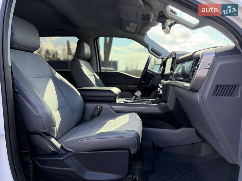 Пикап Ford F-150 2022 в Львове