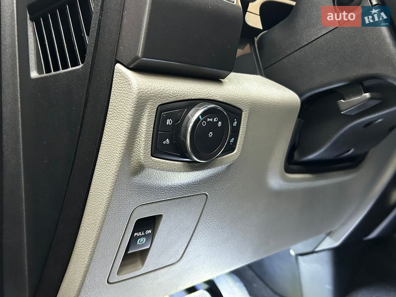 Пікап Ford F-150 2018 в Чернівцях