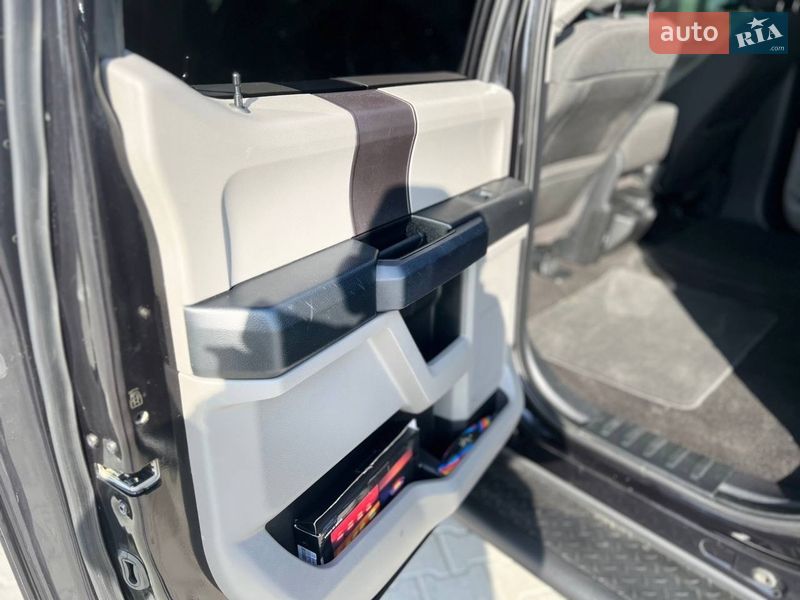 Пикап Ford F-150 2019 в Львове