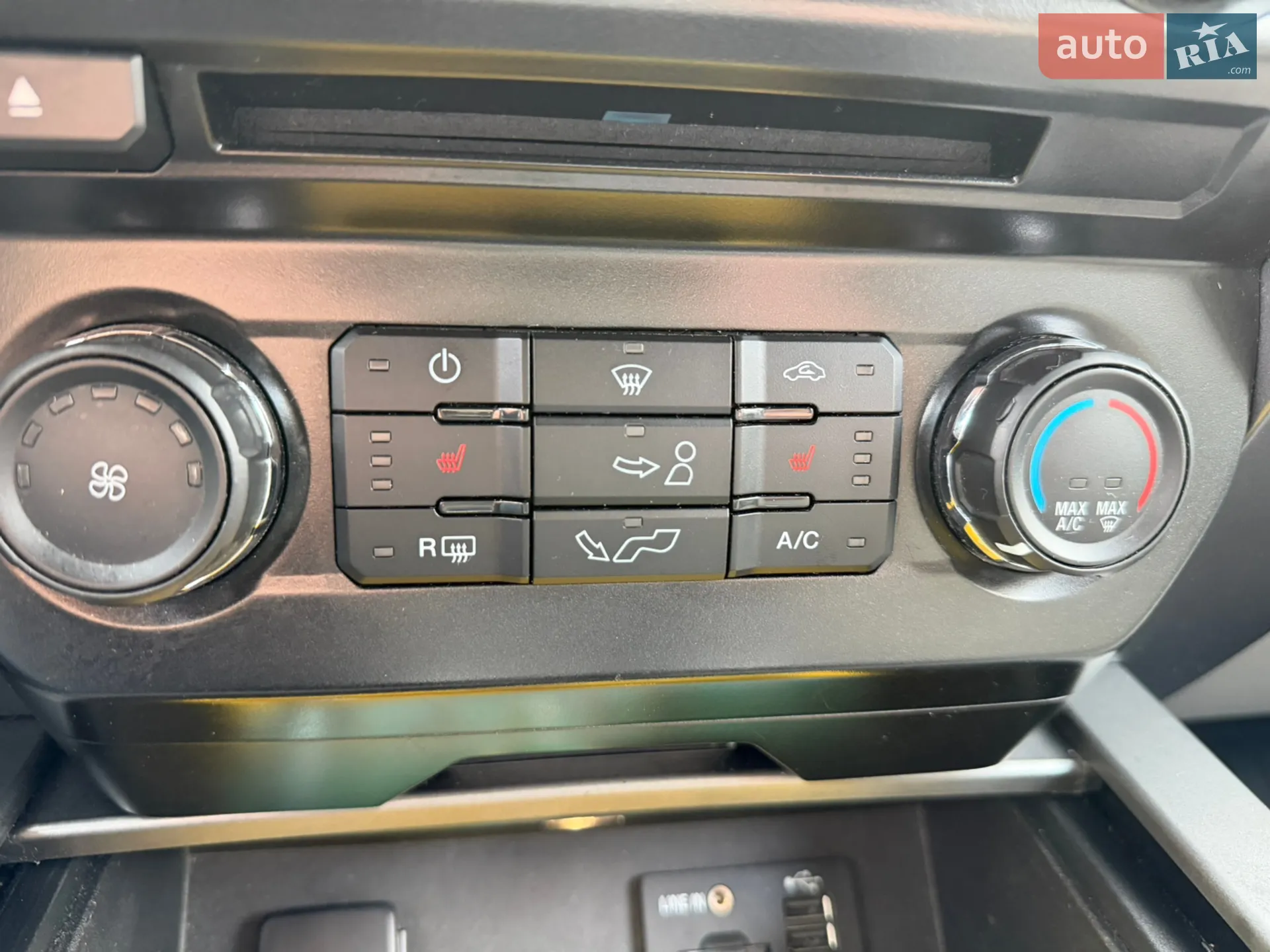 2015 Ford F-150 - мініатюра 41