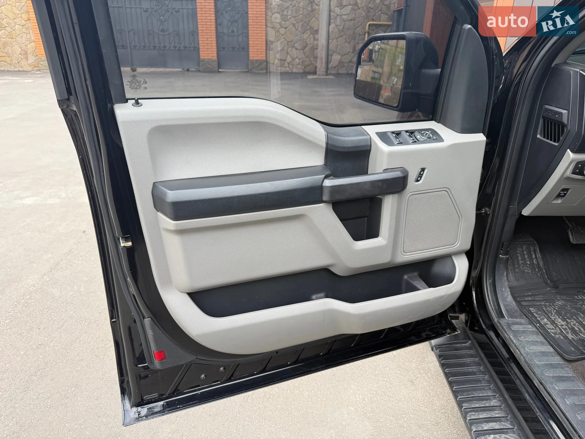 2017 Ford F-150 - мініатюра 12