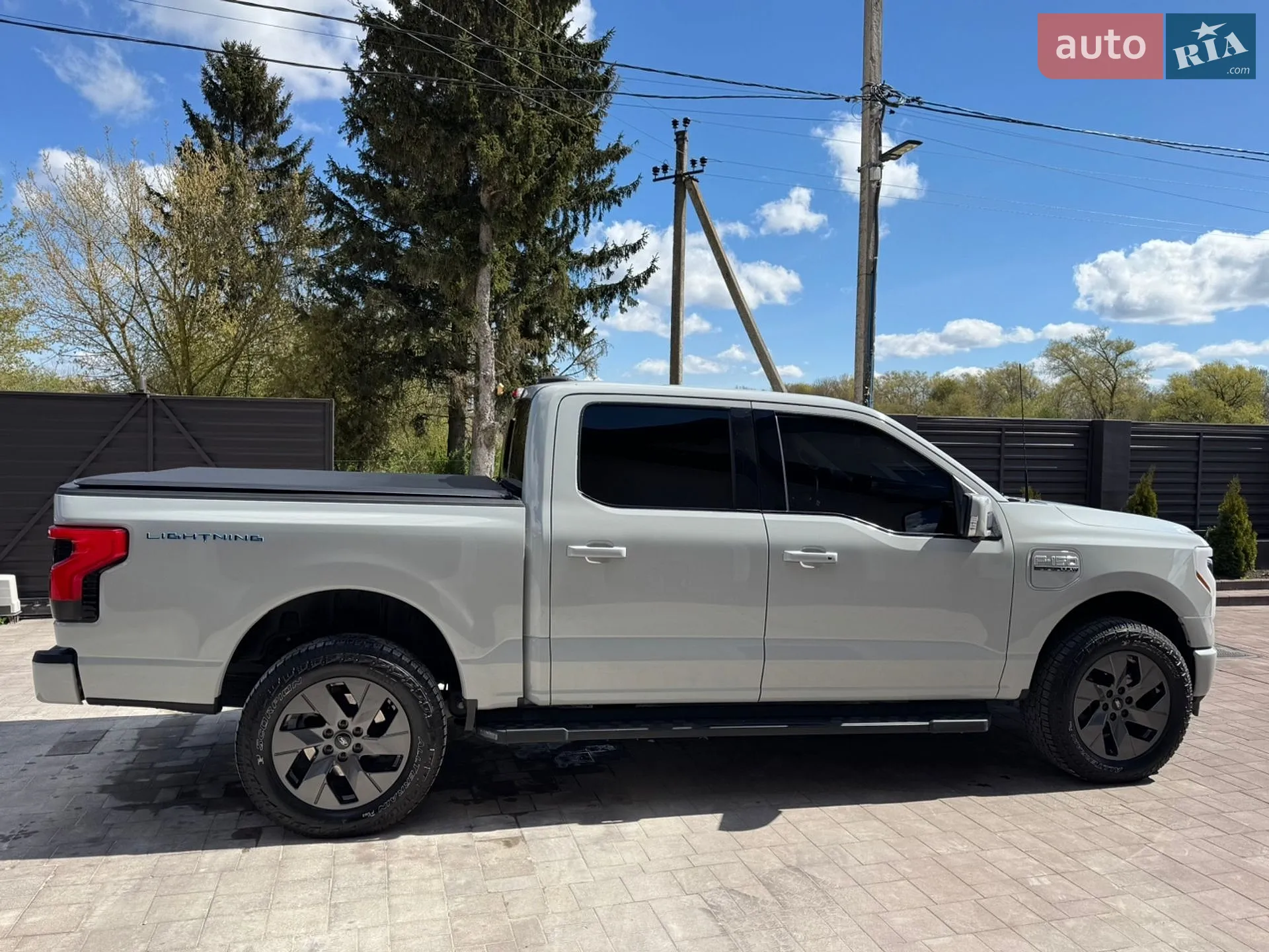 2023 Ford F-150 - мініатюра 25