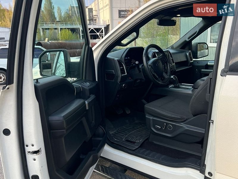 Пикап Ford F-150 2015 в Киеве