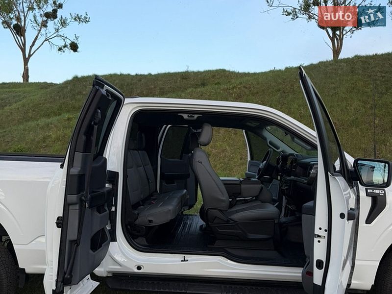 Пикап Ford F-150 2024 в Рованцах