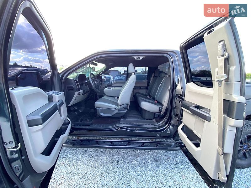 Пикап Ford F-150 2016 в Ровно
