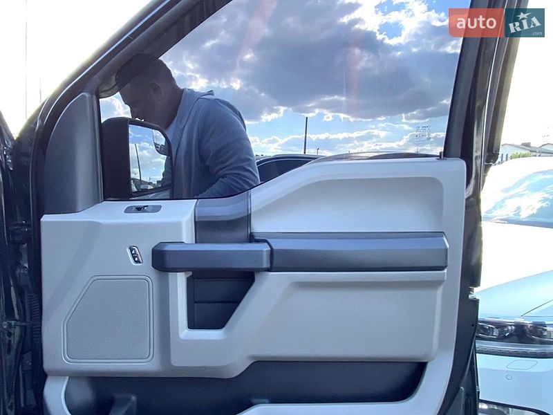 Пикап Ford F-150 2016 в Ровно