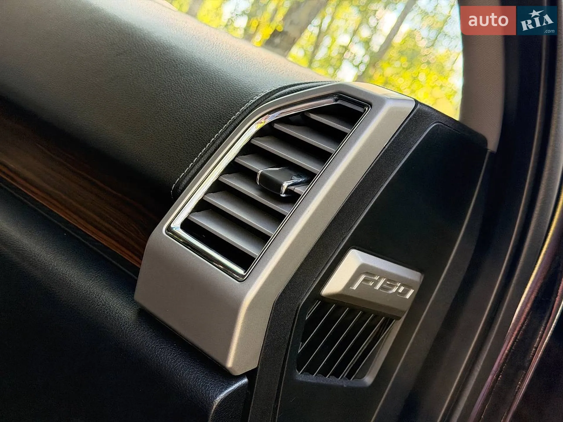 2015 Ford F-150 - мініатюра 46