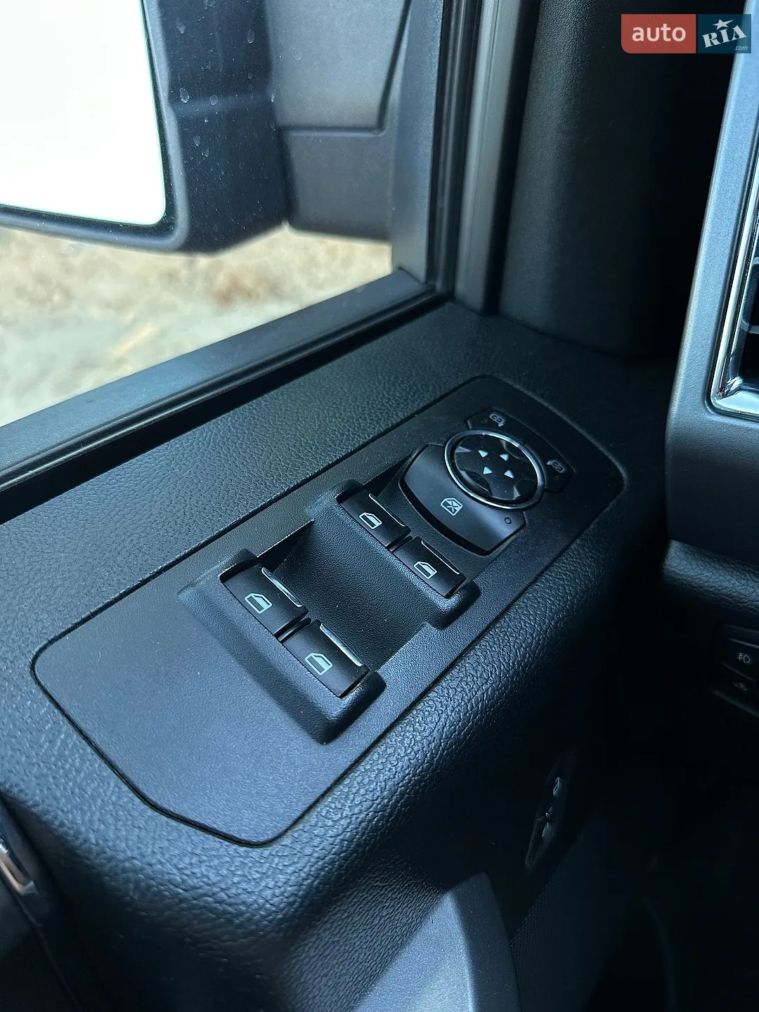 2015 Ford F-150 - мініатюра 27