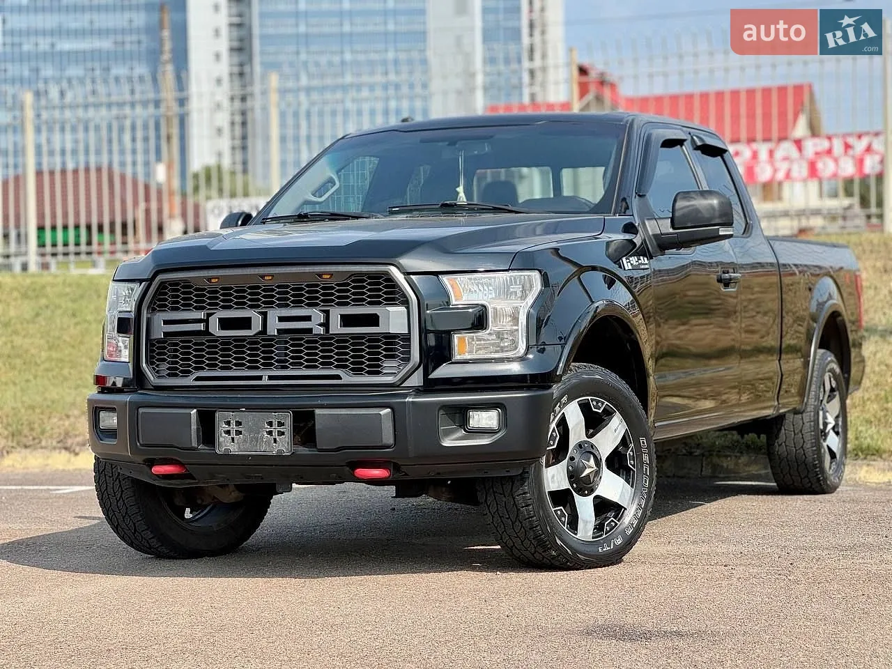 2015 Ford F-150 - мініатюра 2