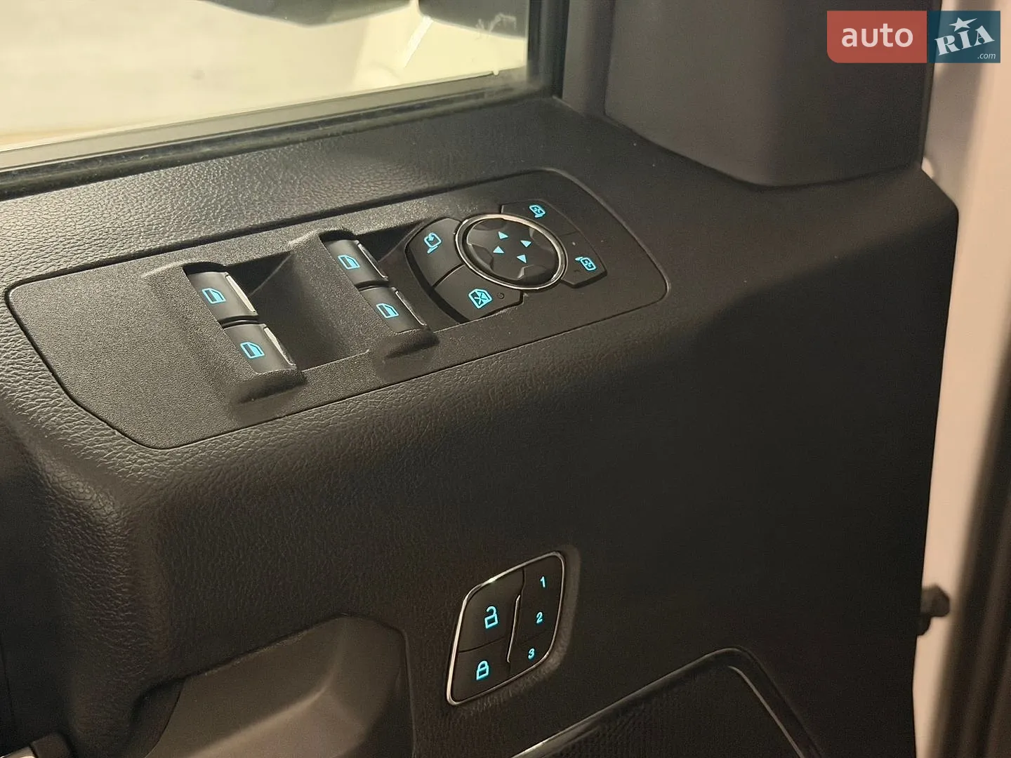 2019 Ford F-150 - мініатюра 14