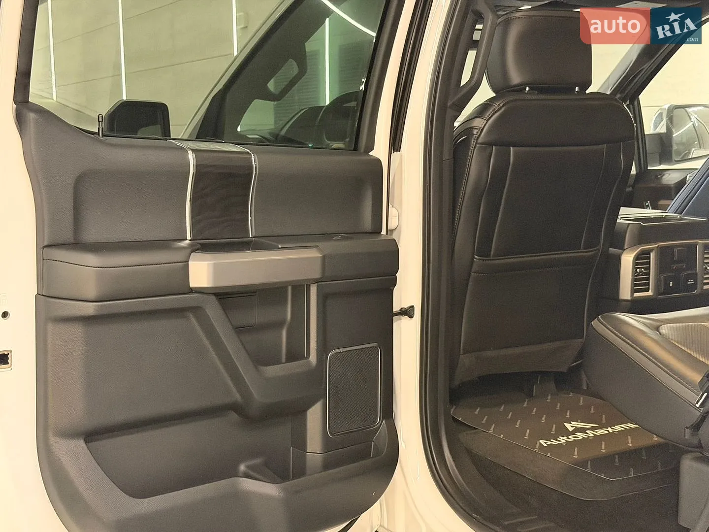 2019 Ford F-150 - мініатюра 24