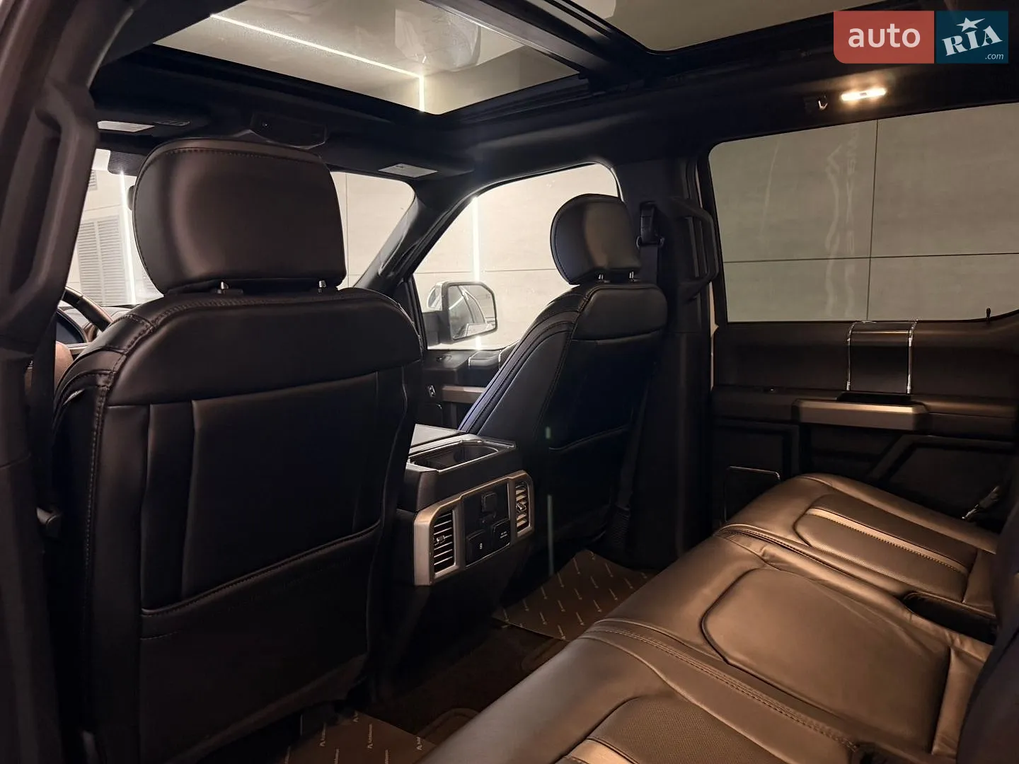 2019 Ford F-150 - мініатюра 26
