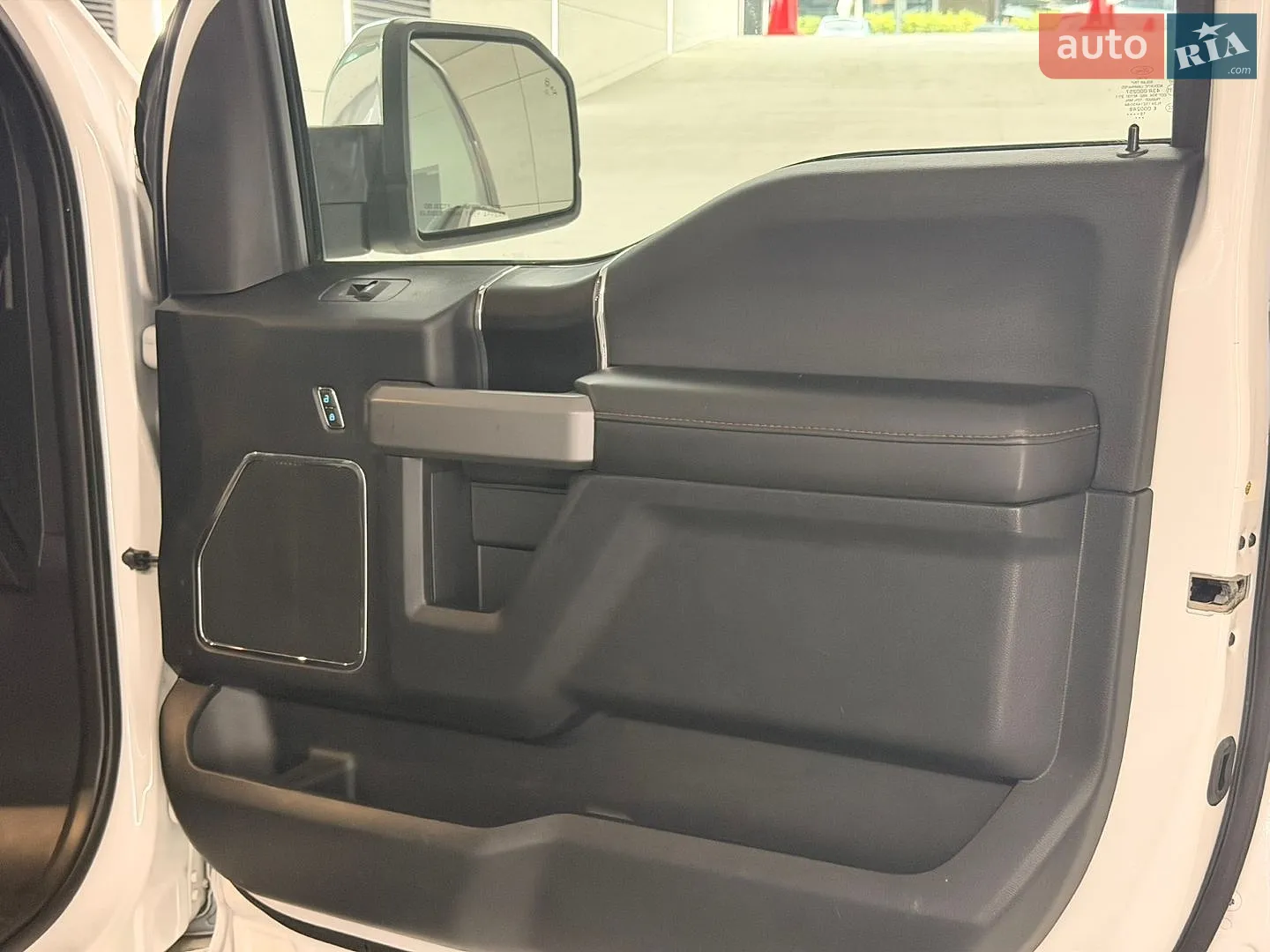 2019 Ford F-150 - мініатюра 32