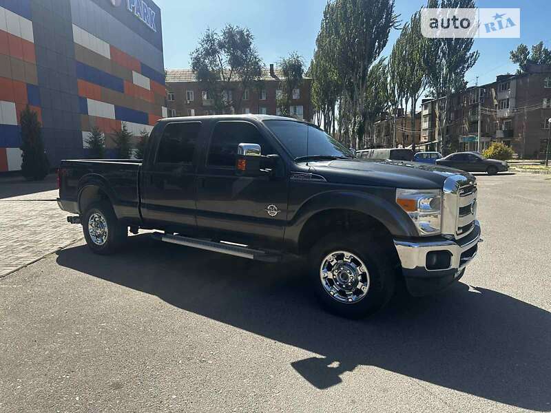 Пикап Ford F-250 2016 в Кривом Роге