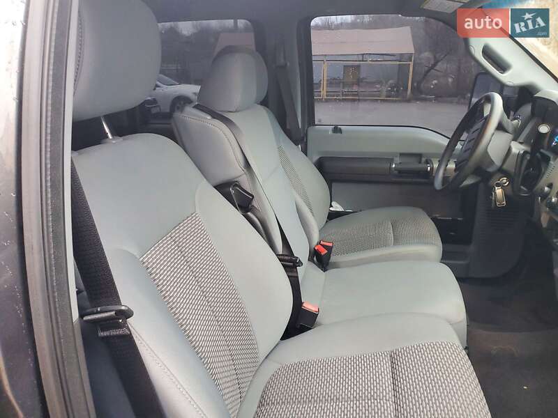 Пикап Ford F-250 2016 в Кривом Роге