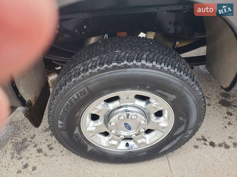 Пикап Ford F-250 2016 в Кривом Роге