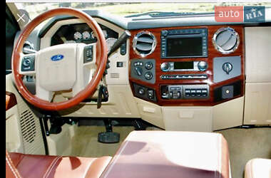 Пикап Ford F-250 2010 в 