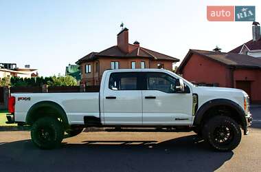 Пікап Ford F-250 2023 в 