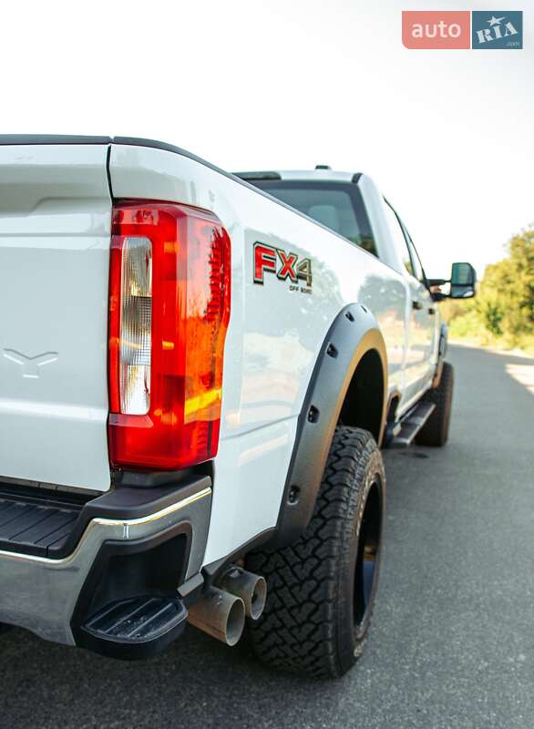 Пікап Ford F-250 2023 в Вишгороді